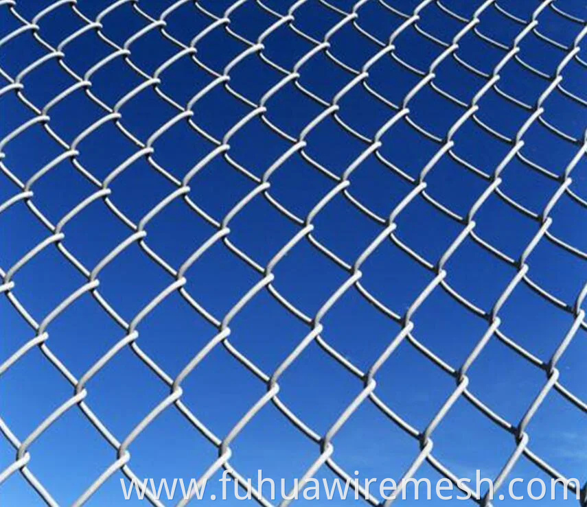 Steel Wire Mesh Green Color Chain Link Fence